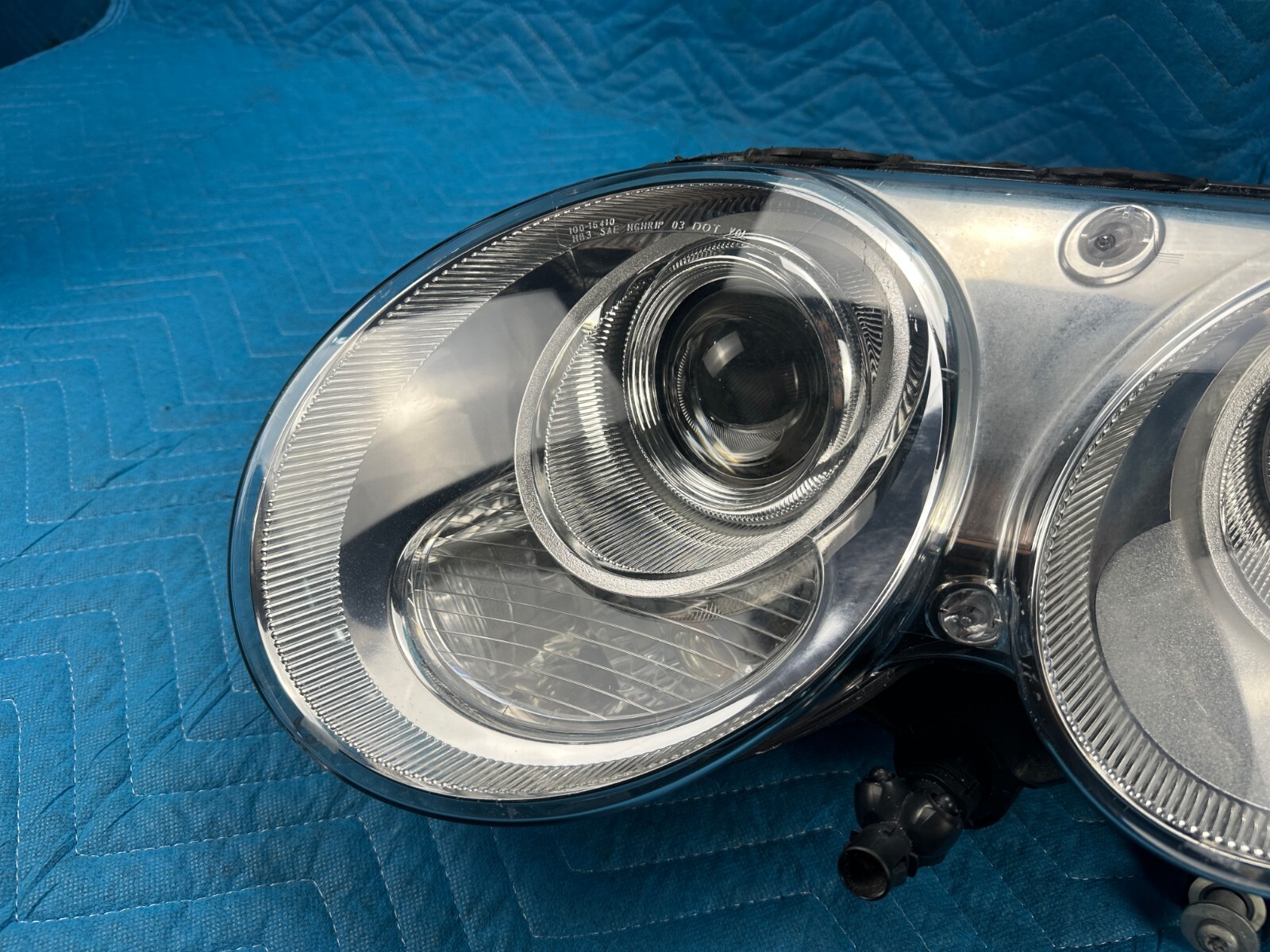 Bentley Flying Spur Driver's Side Headlight Lamp !Broken Tab! 29k 2006-2012 OEM