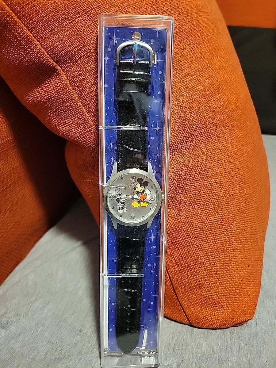 ?2xHP?Disney\'s Mickey Through The Years Ltd. Release Timepiece Mickey Through The Years Watch | Limited Release Disney  main image 4