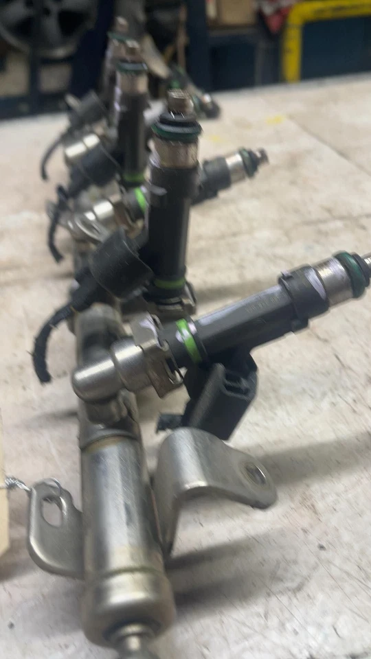 2006 LINCOLN ZEPHYR 06-09 FUSION MILAN FUEL INJECTOR RAIL 3.0L OEM Foto 2 de 4