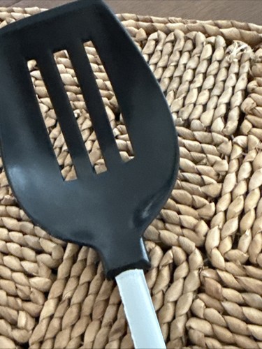DE COLECCIÓN EKCO NYLON Y METAL RANURADO CUCHARA UTENSILIO DE COCINA Mango Aguacate - Imagen 5 de 10