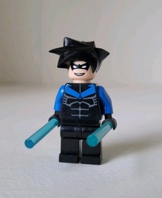LEGO Nightwing Minifigure (bat015) From Set 7785 Arkham Asylum. Good Condition. 