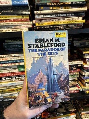 DAW # 358 The Paradox of the Sets (Daedalus Mission 6) by Brian Stableford PB MV