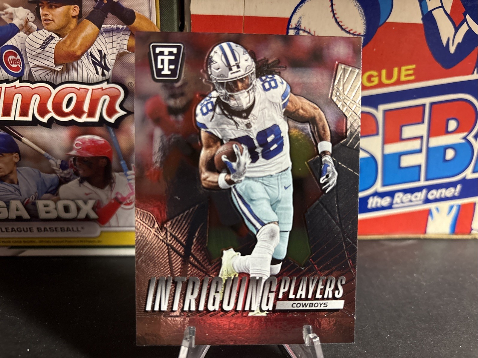 2024 Panini Totally Certified - Intriguing Players CeeDee Lamb #2 Free Shipping