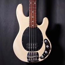 Bajo usado Music MAN Stingray Ex/4,47 kg 1997
