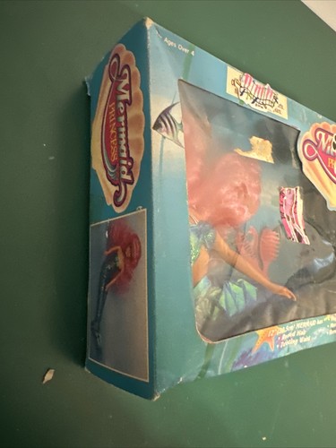 Muñeca Toys N Things Mermaid Princess 12" cabello rosa sin precio base de caja - Imagen 7 de 9