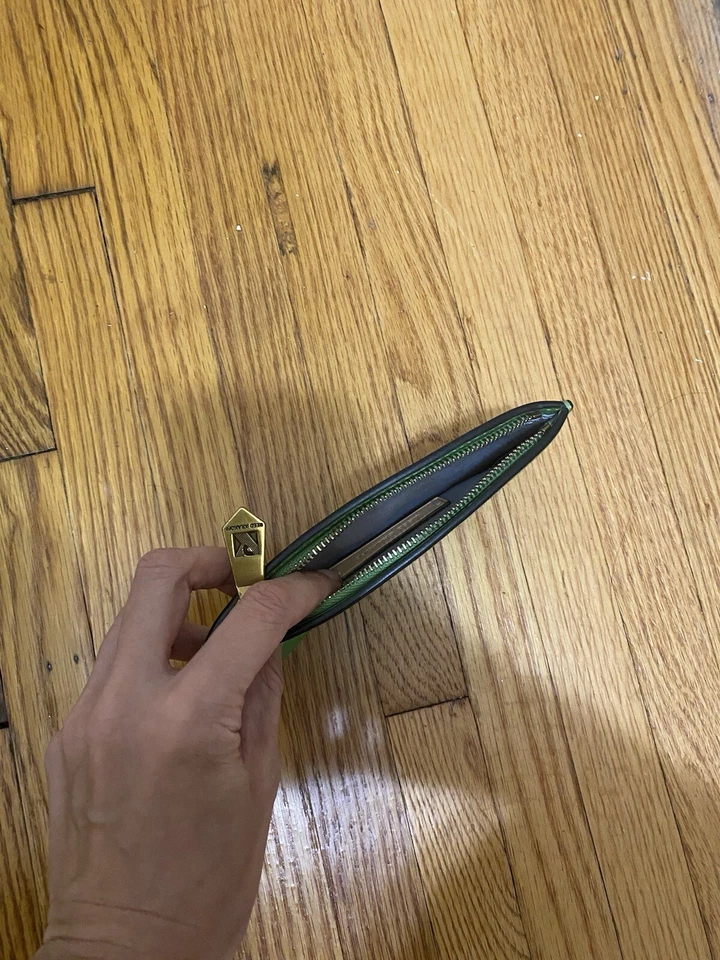 Bolsa de ombro REED KRAKOFF com alça de corrente verde original. US$ 550 USADO - Imagem 4 de 4