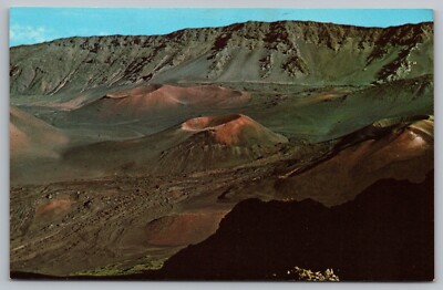 Puu O Pele Kamoalli Kalua O Ka OO Cinter Cones Volcano Maui Hawaii Postcard