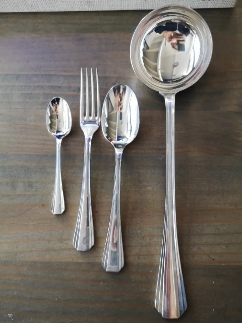 Ménagère Christofle modèle BORÉAL art déco metal argenté