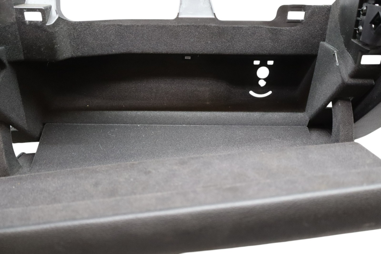 14-20 Maserati Ghibli Dash Dashboard Glove Box Storage Compartment 670016878 OEM