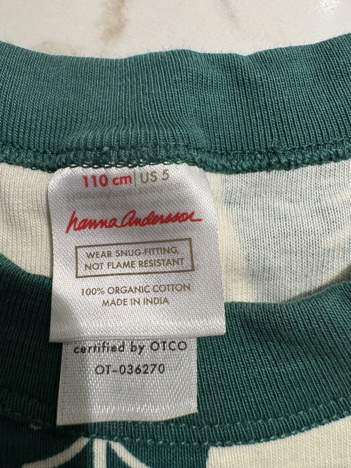 Juego de pijama Hanna Andersson Holiday PJ talla 5 pinos Navidad verde kelly Foto 2 de 3