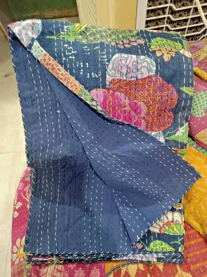 Colcha edredón Kantha floral negra hecha a mano india manta algodón tiro Gudri Foto 3 de 4