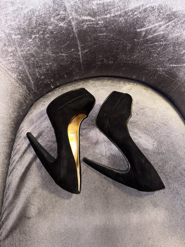 Zapatos de salón FOREVER 21 stilletto, talla 5,5 tacones punta cerrada negros suecos Foto 4 de 4