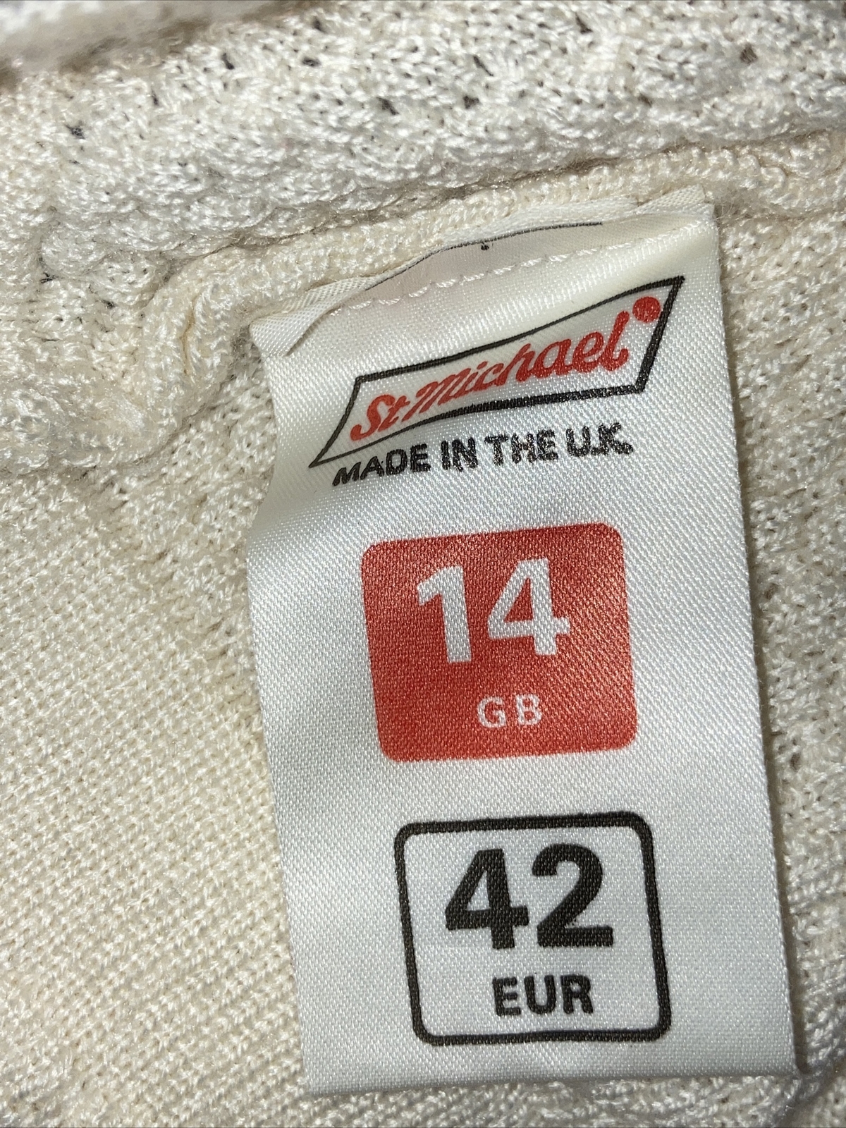 Vintage Early 1970s Cream St Michael (M & S)  Tank/Top, Size 14, 36" Bust 7