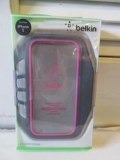 NEW IN BOX  BELKIN SPORTS ARMBAND FOR IPHONE 5/EASE FIT PLUS/PINK  GRAY