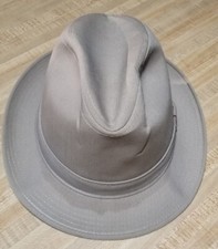 LONDON FOG FEDORA SIZE 7 1/8 BRITISH TAN , MADE IN USA 