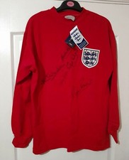England World Cup 1966 Winner Shirt Signed Hunt, Charlton, Stiles, Peters, Banks