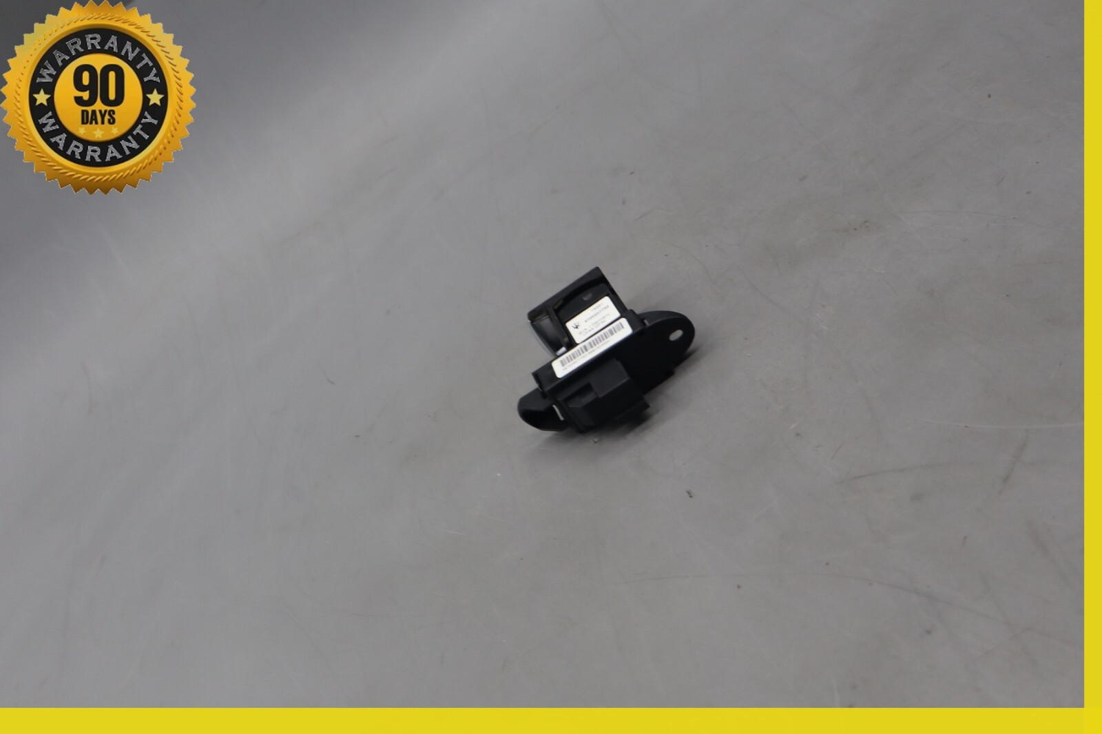 Maserati Ghibli 2014-2019 Parking brake switch