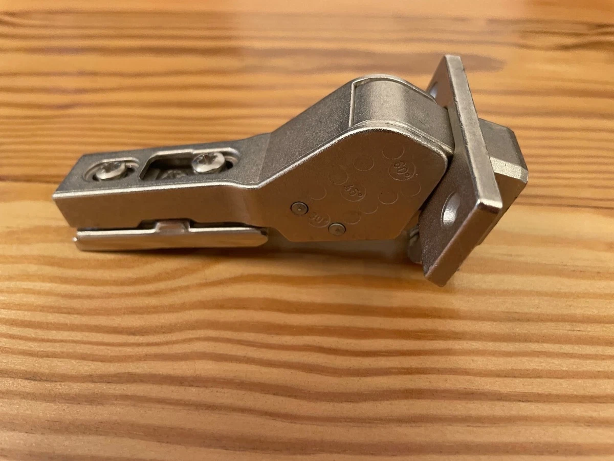 NEW Grass Hinge 300 319 Snap On 30 degree Series 1000 Self Close 30 45 60