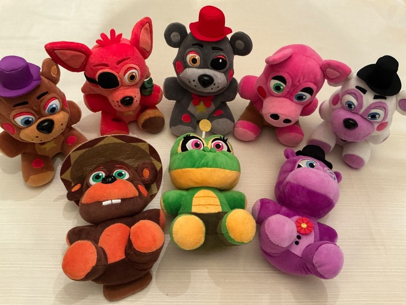 Lot of 8 Funko Five Nights at Freddy’s Pizza Sim plush Collection NO TAGS