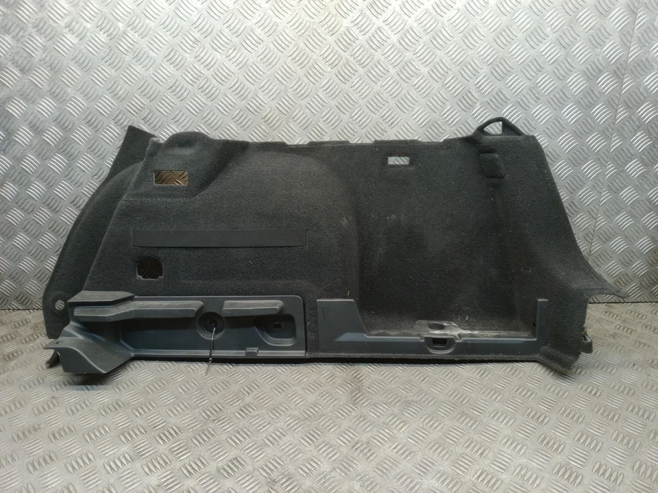 Par de molduras de tarjeta lateral SEAT LEON BOOT TRASERO FAMILIAR 5F9867427B MK3 5F 2012-2018 Foto 4 de 4