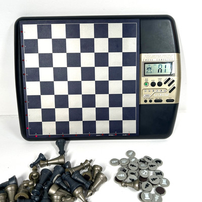 Saitek Kasparov Chess Computer DC Power Cord NOT Included TESTED Travel Pieces