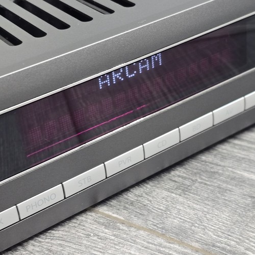 Arcam SA20 Stereo Integrated Amplifier; MM Phono A+ - Picture 3 of 17