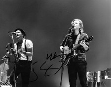 * THE LUMINEERS * signed 8x10 photo * WESLEY SCHULTZ & JEREMIAH FRAITES * COA *