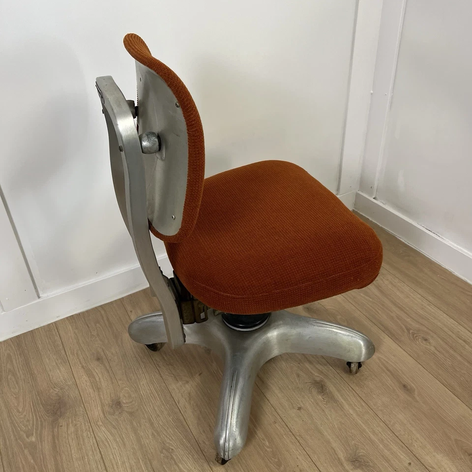 Silla de oficina de escritorio cisterna hélice de aluminio Art Metal Construction Company años 50 Foto 2 de 4