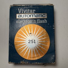 Excellent Vintage Vivitar Auto 251 Mount Flash with Case Charge Cable NOS MINT