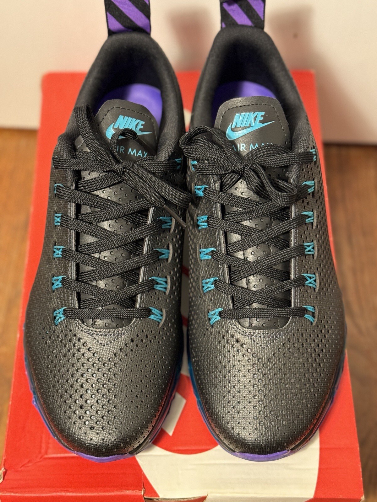 Size 10 - Nike Air Max Motion Black