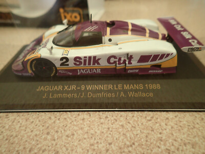 Jaguar XJR 9 #2 J. Lammers - A. Wallace - J. Dumfries Le Mans 1988 1:43 IXO