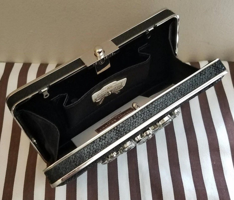 HENRI BENDEL GEMSTONE PARTY STARTER BOX CLUTCH EM COURO PRETO  - Imagem 3 de 4