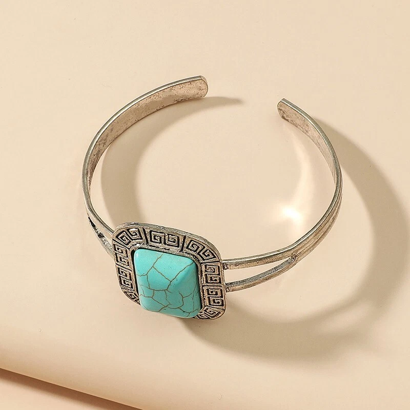 Unique Natural Energy Stone Healing Solitaire Turquoise Bracelet - Image 4 of 4