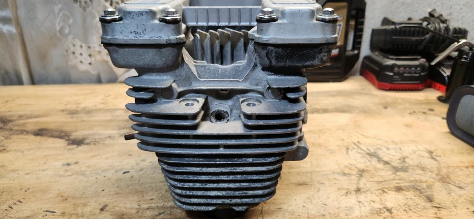 Yamaha Radian YX600 1989 culata completa jarra extremo superior Foto 3 de 4