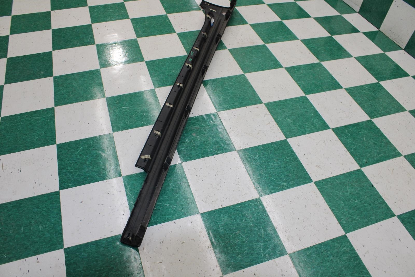 14-24 Ghibli *DMG* Noble Blue Passenger Right RH Rocker Molding Side Skirt OEM