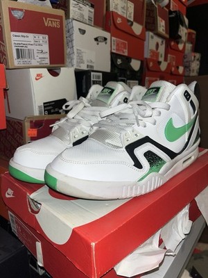 Nike Air Tech Challenge 2 WHITE/POISON GREEN SIZE 9.5 318408-100