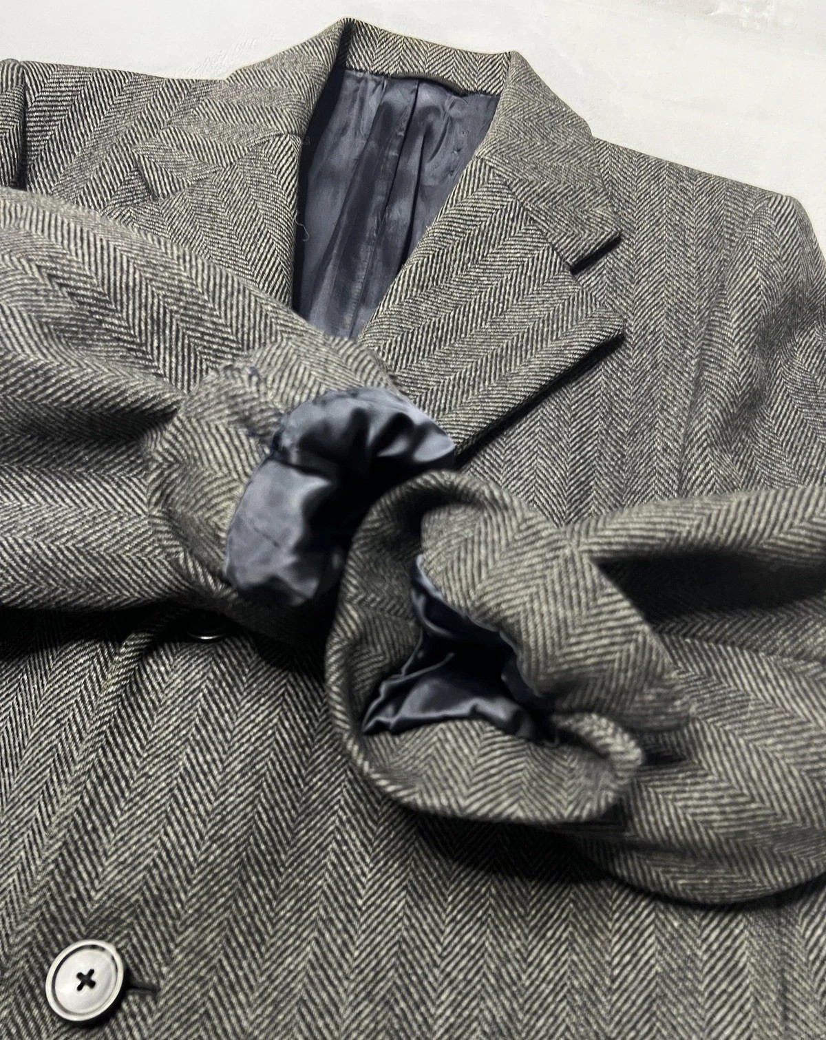 Vintage Hart Schaffner & Marx Coat Men L Gray Herringbone Wool Overcoat 80s USA