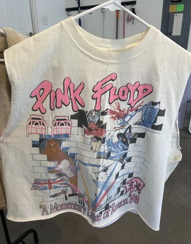 Pink Floyd Concert Tour Large T-Shirt Rare cut 1980s vintage concert t-shirt, vintage, size L, single stitch, B+ condition
