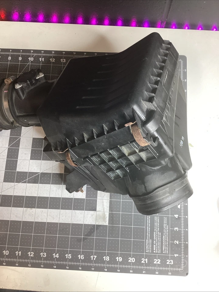 2009-2014 Acura Tsx 2.4L Air Intake Cleaner Filter Box - Image 2 of 4