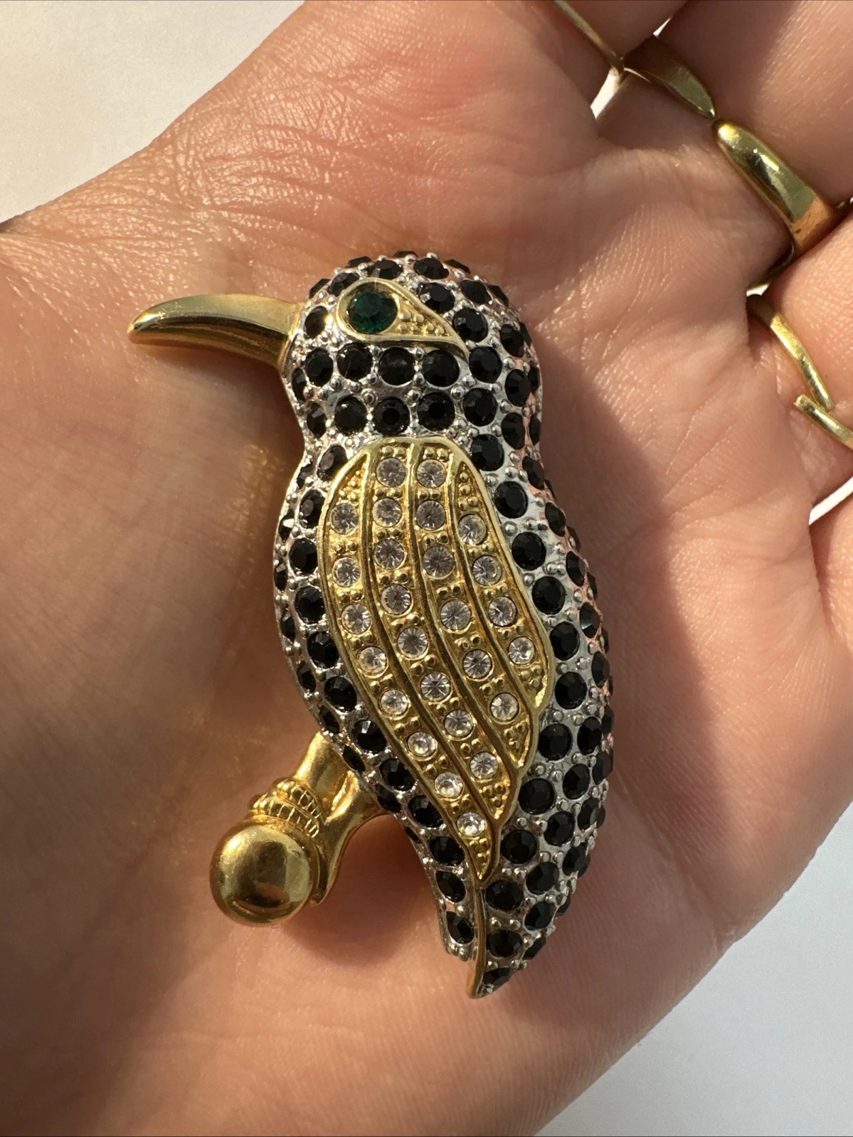 Broche Colibri, Doré, Strass Vert , Noir Et Blanc Bijoux Fantaisie