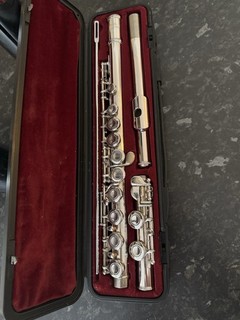 Yamaha YFL 211S2 Silver Plated Flute with Hard Case Japan Model