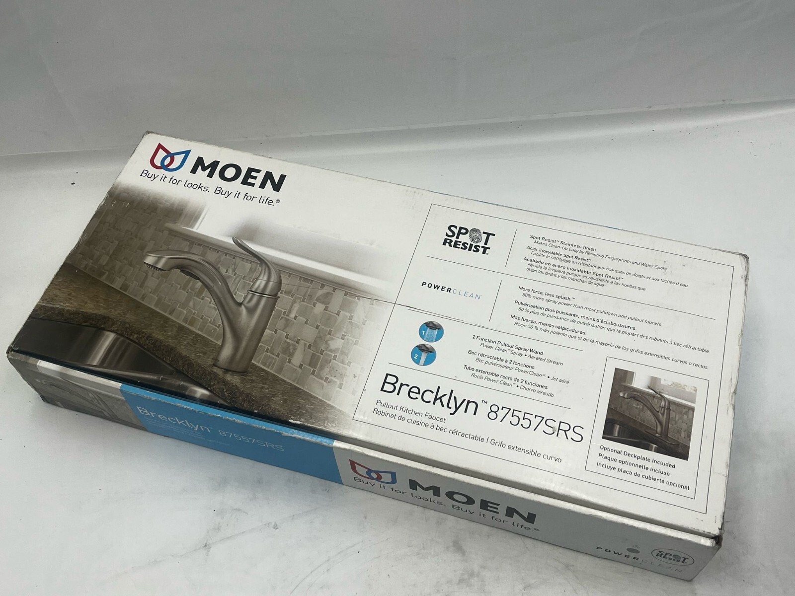 Moen Brecklyn One-Handle Pull-Out Sprayer Kitchen Faucet wit