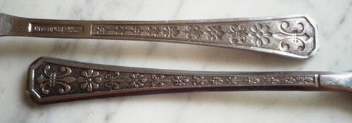6 Interpur Stainless Steel Korea / Japan Florenz 8 Petal 7 5/8in Dinner Forks - Picture 4 of 4