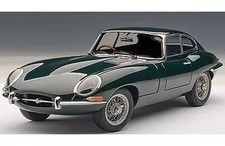 AutoArt 1/18 Jaguar E-Type Coupe Series I 3.8 Green Signature Used