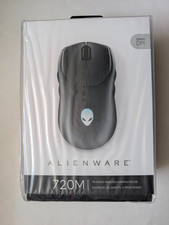 Mouse da gioco wireless Alienware Tri-Mode - AW720M - lato oscuro dell'uomo