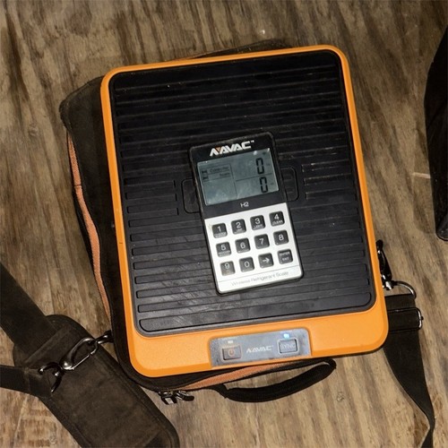 NAVAC H2 Refrigerant Scale with Carrying Case