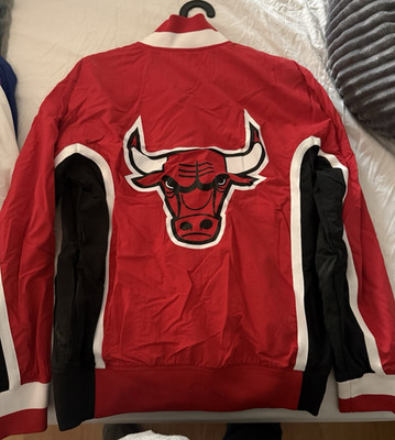 Chicago Bulls NBA Full-Zip Trainer Jacket Red Black White Basketball Bulls Logo
