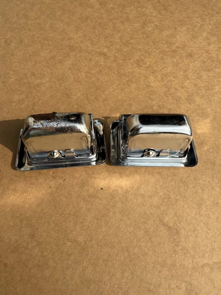 1967-76 GM Chevy Buick Pontiac Truck Oldsmobile Rear Arm Rest Ash Tray OEM - Image 2 of 4