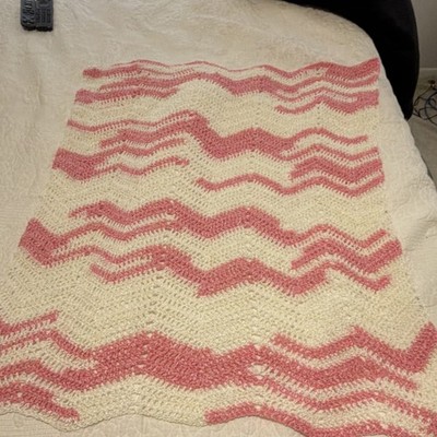 White & Pink Knitted Chevron Geometric Bed Throw Blanket, Rectangle