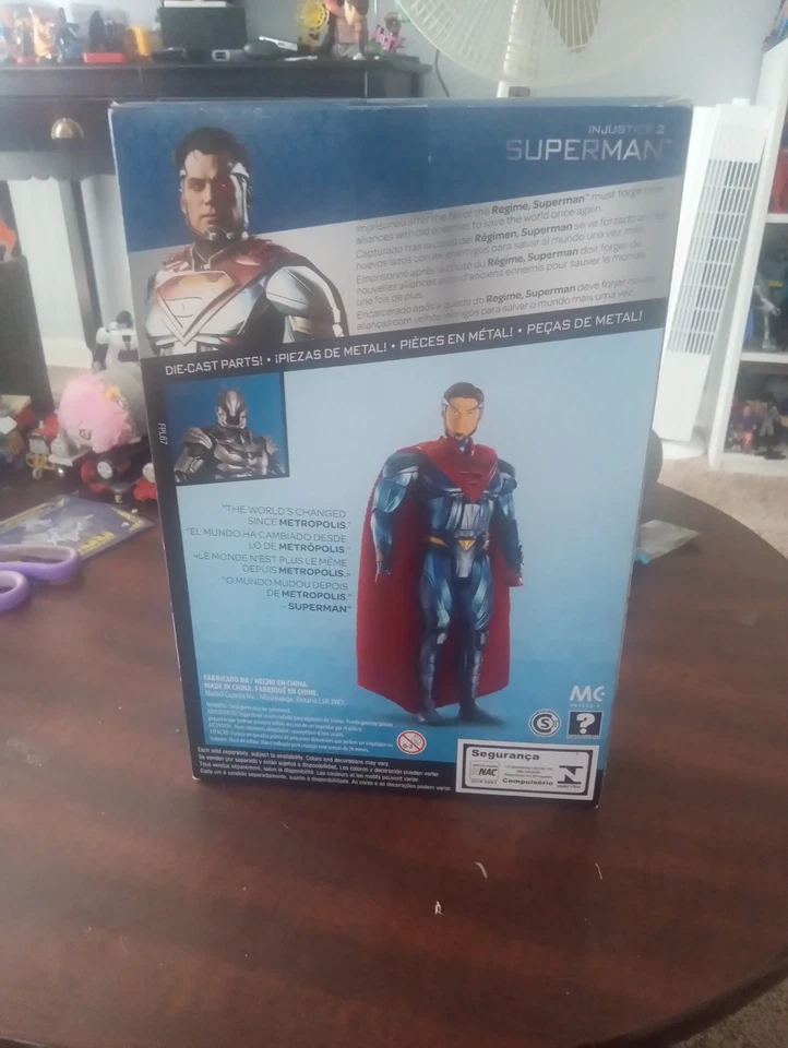 DC Multiverse Injustice 2 Superman Metal Platino Colección Sellado/NUEVO Foto 3 de 3